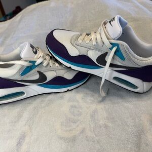 Nike Retro Runner in White, Purple & Teal